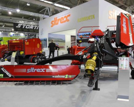 Agritechnica-17-Day-6-Wide-range-of-machines-on-show-8888456_0