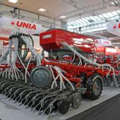Agritechnica-17-Day-6-Wide-range-of-machines-on-show-8888456_3