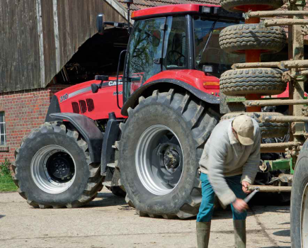 Case-IH--Magnum-310-tt-03-2009