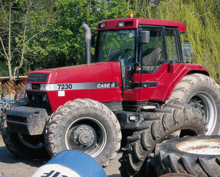 Case-IH-Magnum-7100--7200-um-08-1999