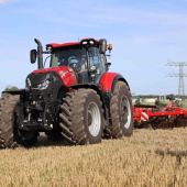 Case-IH-crossbreeds-Puma-and-Magnum-2462911_1