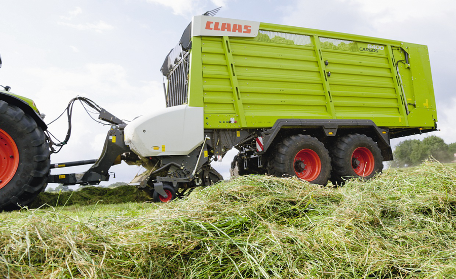 Claas-cargos-8400-silage-wagon-di-7-8-2015