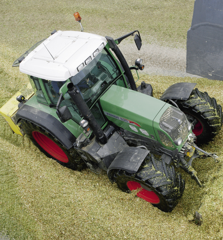 Fendt-820-Vario-Greentec-tt-04-2010