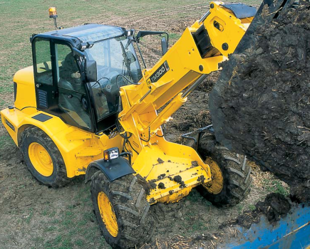 JCB-TM300-di-06-2003