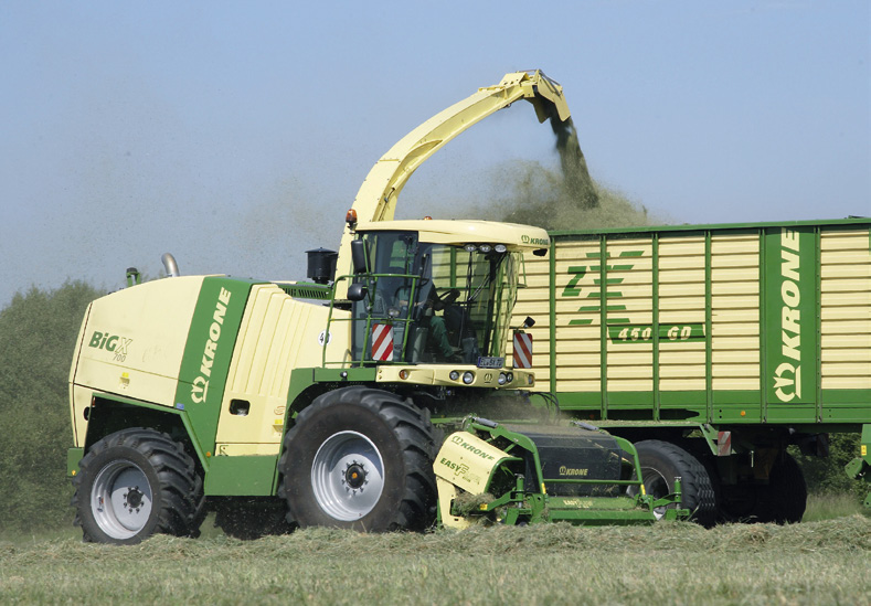 Krone-BiG-X-700-di-01-2011