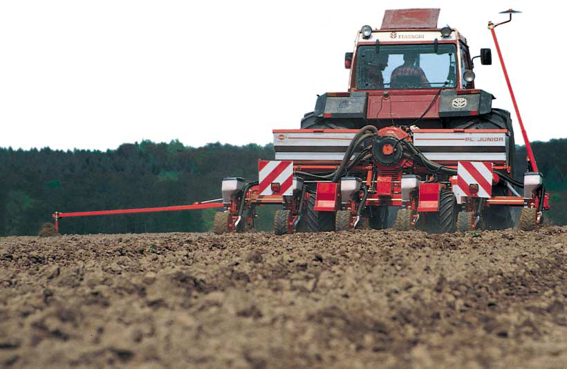 Kuhn-Planter-Junior-pt-06-2002