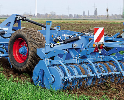 Lemken-Lemken-Rubin-12--300-U-and-12--400-KUA-disc-cultivators-pt-04-2017