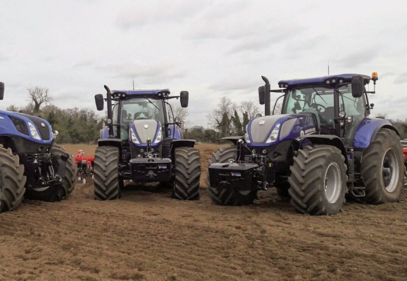 New-Holland-on-tour-with-T7-tractors-8050348_0