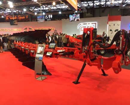 SIMA-2017-Lighter-plough-from-Gregoire-Besson-7868988_0