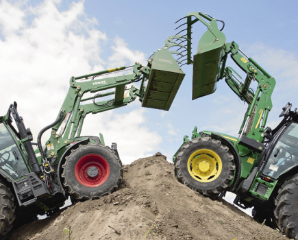 Selection John Deere 583-and-Fendt-Cargo-pt-01-2010