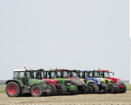 Selection-Tractor-cabs-tt-05-2006