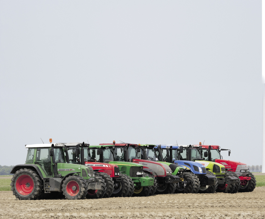 Selection-Tractor-cabs-tt-05-2006