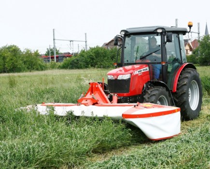 Compact-and-lightweight-Kuhn-front-mowers-9136158_0