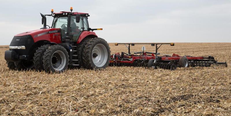 US-11m-Ukrainian-deal-for-50-Case-IH-tractors-and-machines-9140893_0