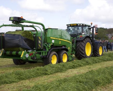 JD baler wrapper 9913