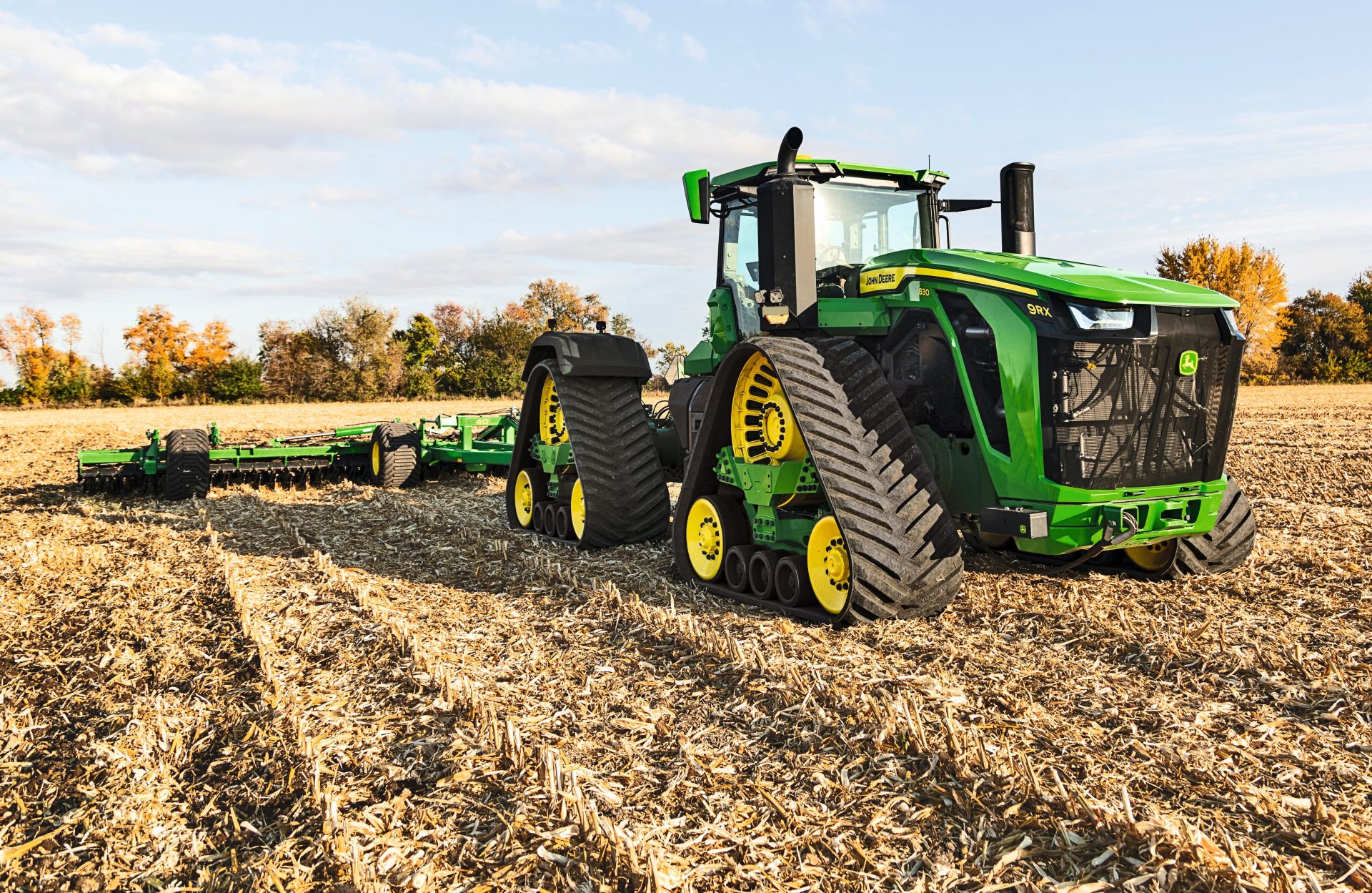 John Deere 9RX with more than 900hp - Profi